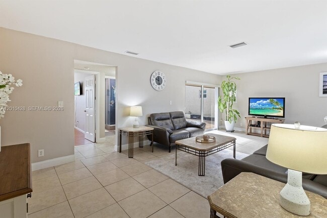 Building Photo - 4119 Coral Springs Dr