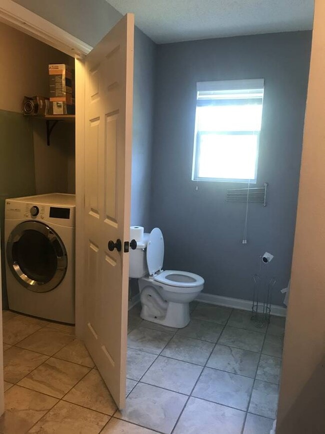 Photo - 1818 6th St House