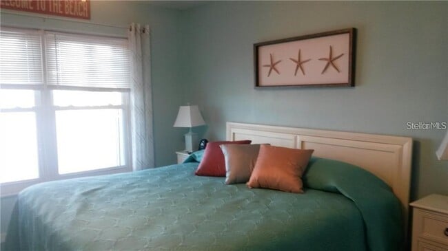 Foto del edificio - 464 N Paula Dr