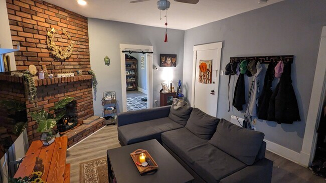 Foto del edificio - 615 Greenfield Ave