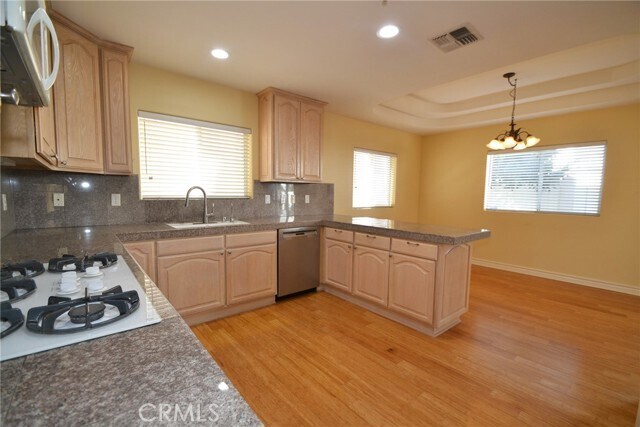 Foto del edificio - 2203 Harriman Ln