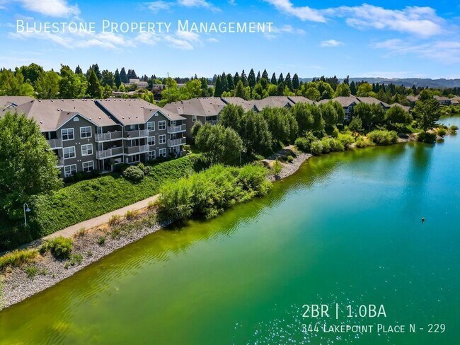 Foto del edificio - 344 Lakepoint Pl N
