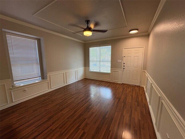 Building Photo - 2109 Rockland Dr