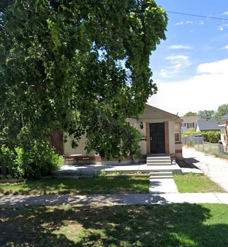 Primary Photo - 2353 Monroe Blvd