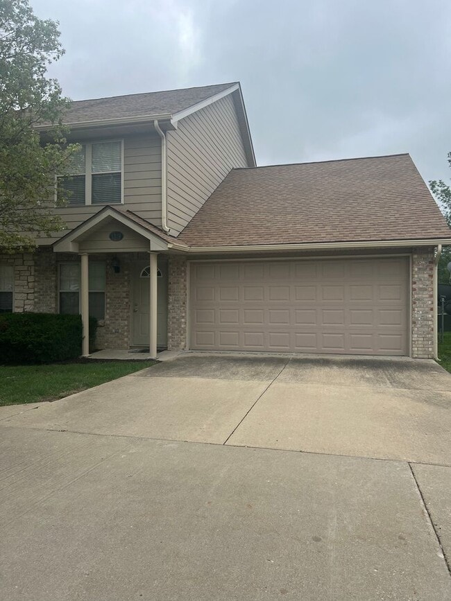 Building Photo - 1319 Raleigh Dr