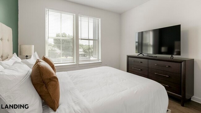 Foto del edificio - 3900 Robinson Rd