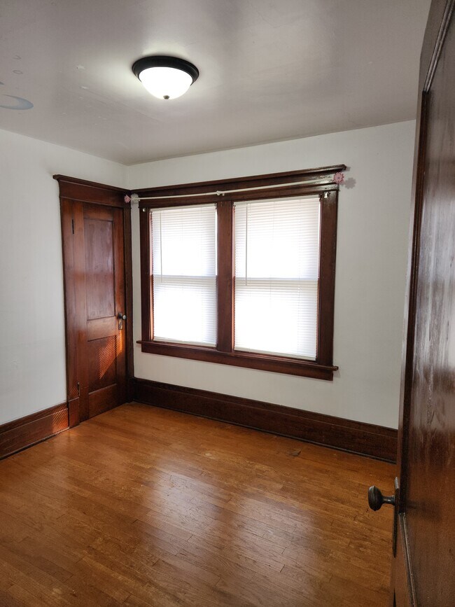 Foto del edificio - 511 2nd Ave SW