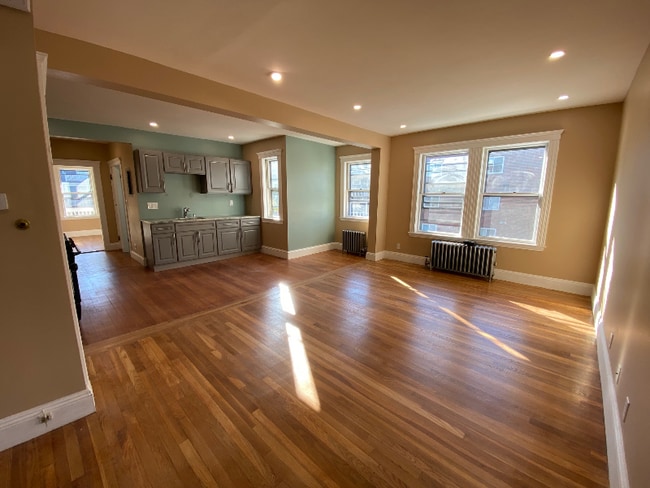 Photo - 254 Belgrade Ave Apartment