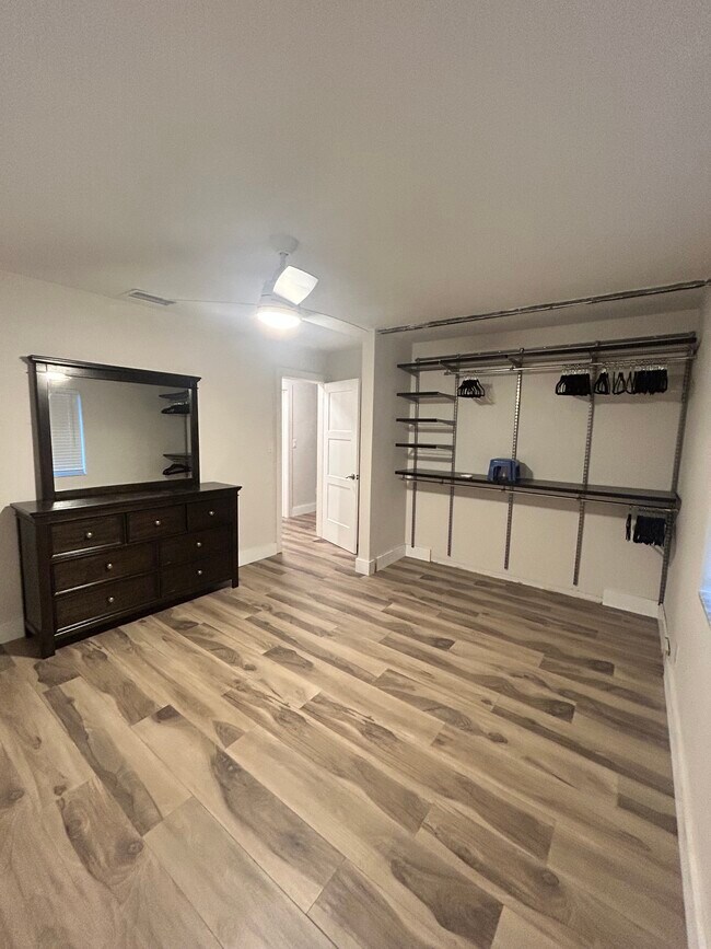 Foto del edificio - 948 SE 7th St