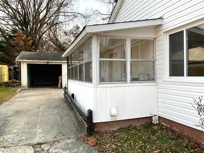 Building Photo - Home at 110 Sussex Street, Cherryville NC ...