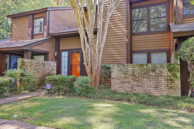 Photo - 14 Shore Dr Townhome