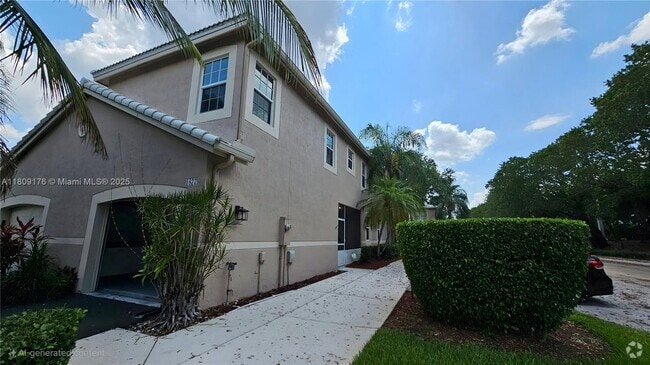 Building Photo - 1877 Salerno Cir