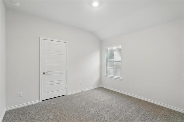 Foto del edificio - 7420 Raynor Pl
