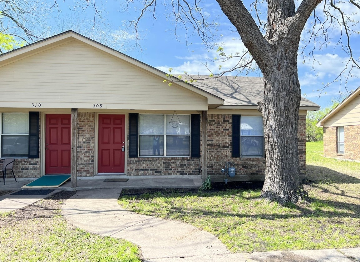 308 Mc Bride St, Lone Oak, TX 75453 House Rental in Lone Oak, TX