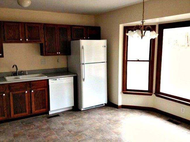 Foto del edificio - 3 BR / 2 BA Gorgeous Roomy Home in Wooded ...