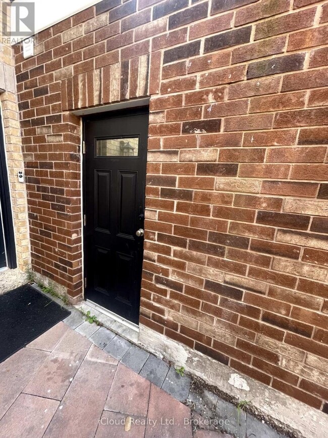 Building Photo - 56-56 Baycliffe Cres