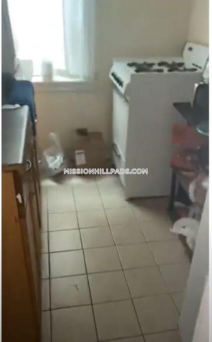 Foto principal - 360 Riverway St.