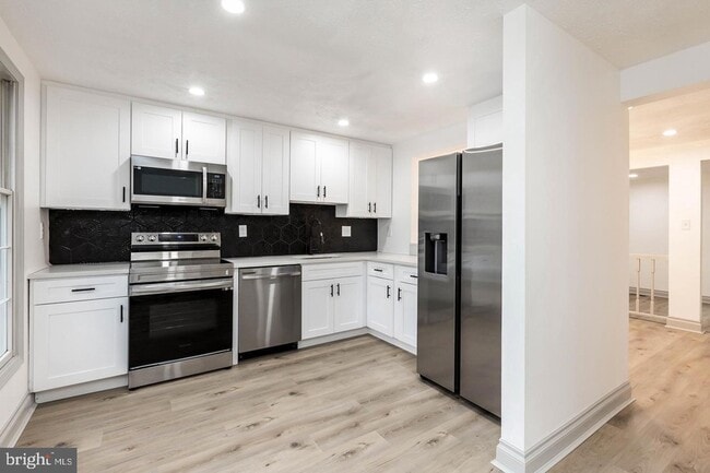 Photo - 17409 Founders Mill Dr Townhome