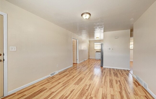 Building Photo - 87 Newland Ct