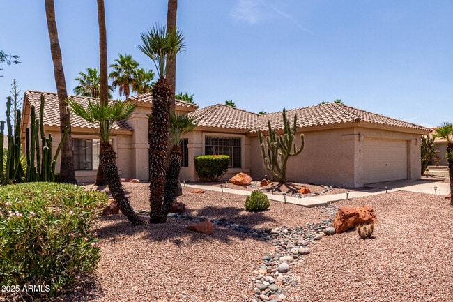 Building Photo - 9637 E Sundune Dr