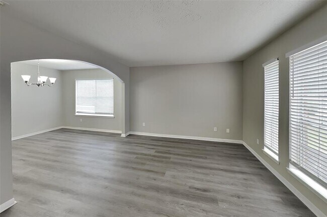 Building Photo - 16322 Jast Dr