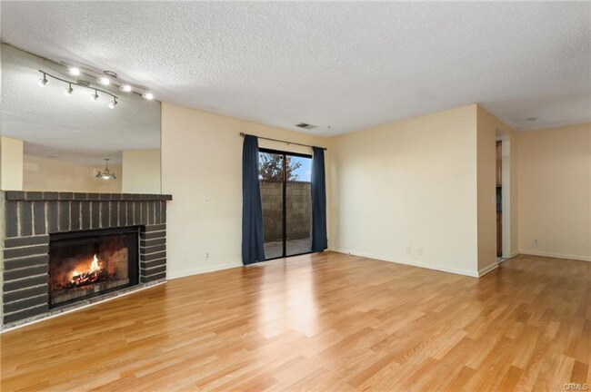 Foto del edificio - 13522 Francisquito Ave