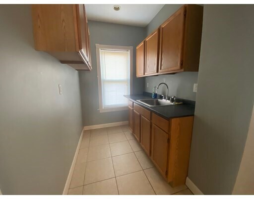 Primary Photo - 525 Robeson St