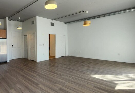 Foto del edificio - 7012 NW 179th St