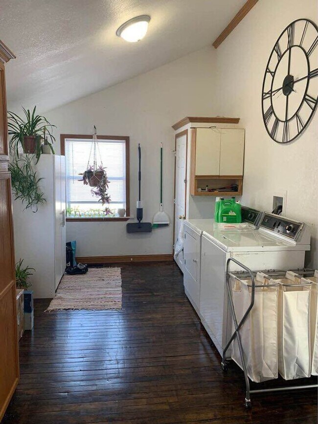 Foto del edificio - 2 Bed 1.5 Bath Home for RENT in La Porte City