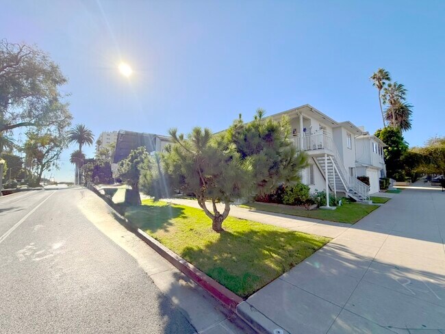 Foto del edificio - 231 California Ave