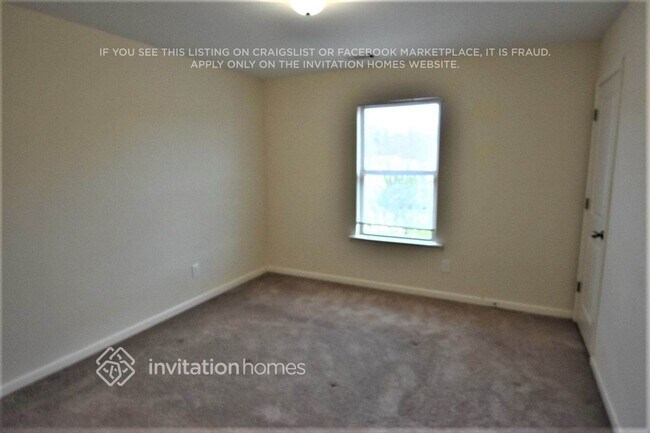 Building Photo - 420 Village Broad St