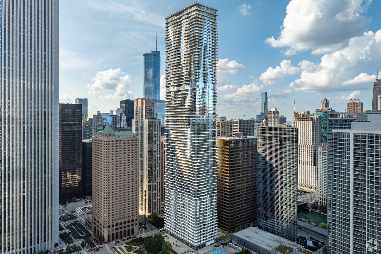 Aqua at Lakeshore East - Aqua at Lakeshore East