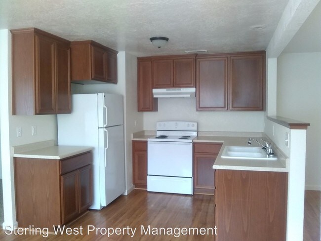 Building Photo - 3 br, 2 bath House - 424 S. Oakdale