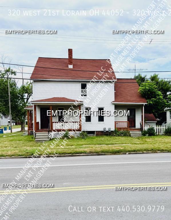 Primary Photo - 320 W 21st St
