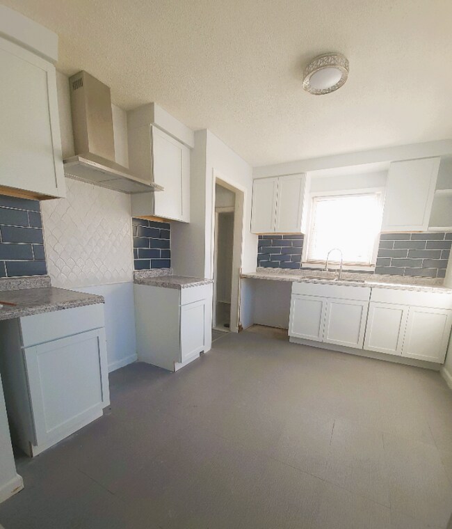 Foto del edificio - 11700 Engleside St