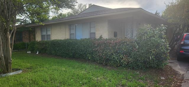 Building Photo - 1821 S Vernon Ave