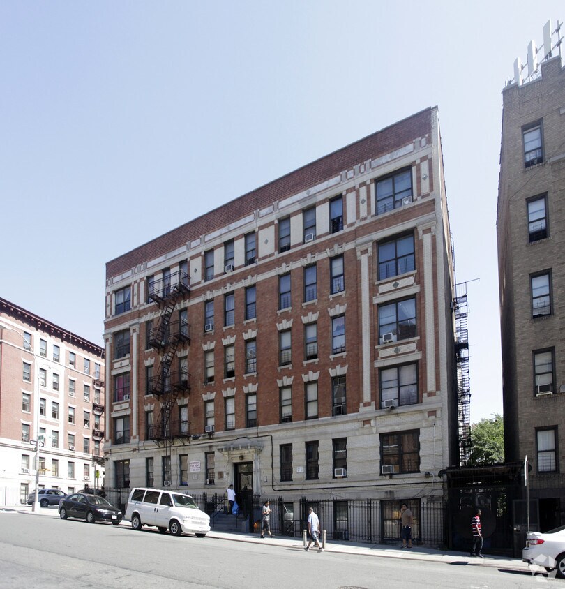 Morris Heights Apartments in Bronx, NY