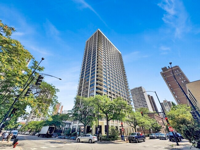 Building Photo - 88 W Schiller St