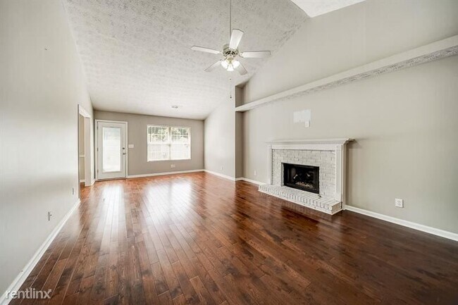 Building Photo - 4 br, 3 bath House - 620 CHANDON Way