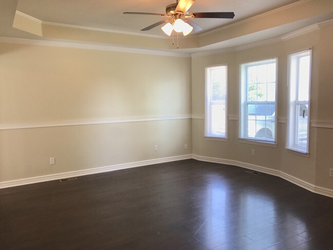 Building Photo - 3216 N Senseney Cir