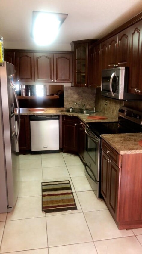 Primary Photo - 615 NW 210th St