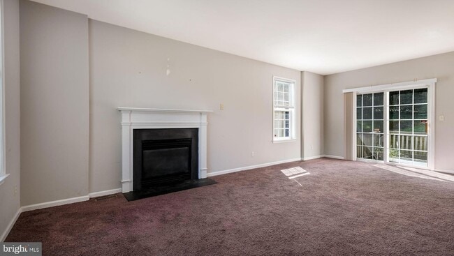 Building Photo - 24 Duttonview Dr