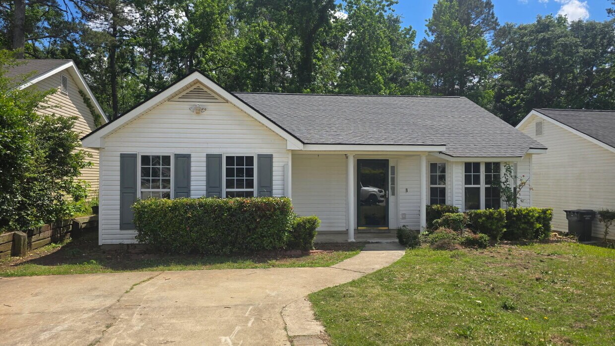 Foto principal - 4658 Clifden Ave