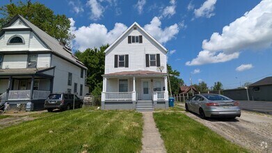Building Photo - 1777 E 31st St