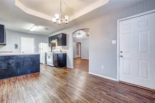Foto del edificio - Welcome to this charming one-story home, r...