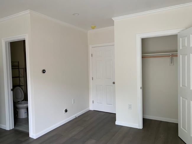 Building Photo - 45 Pinehurst Way