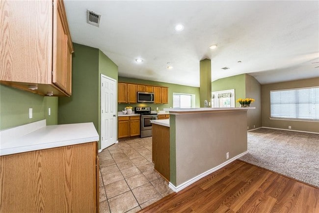 Building Photo - 2223 Meade Ct