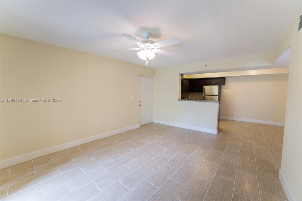 Foto del edificio - 5590 NW 61st St