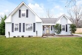 Foto principal - Charming Cottage w/ screened in porch!