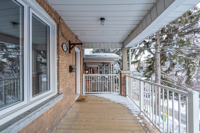 Building Photo - 15 Indian Rd Crescent